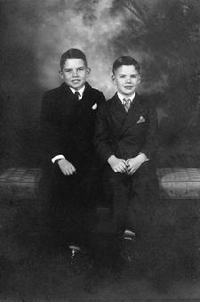 Roy James Blakeley and brother, David Cleveland (1936)